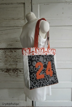 CrystelleBoutique - Upcycled T-Shirt Bag - number 24