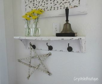 CrystelleBoutique - decorating aroudn a light-switch