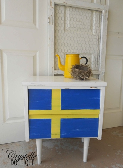 Little Nightstand - Sverige Flag - Swedish Colors