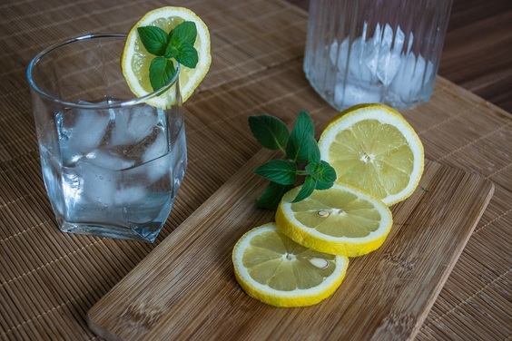 CrystelleBoutique - add some lemon to your water